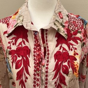 THE NU VINTAGE Hand Embroidered Floral Shirt
